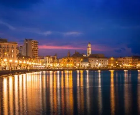 アパート Apple House