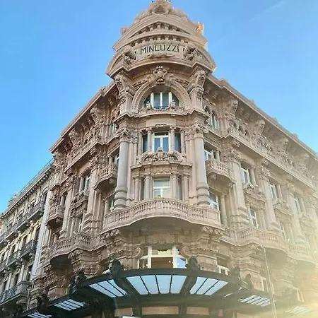 Apple House Bari