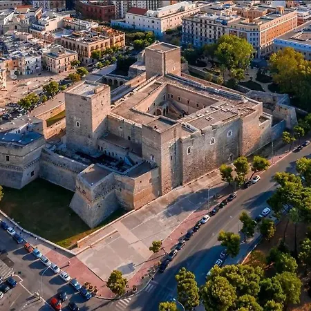 Apple House アパート バーリ